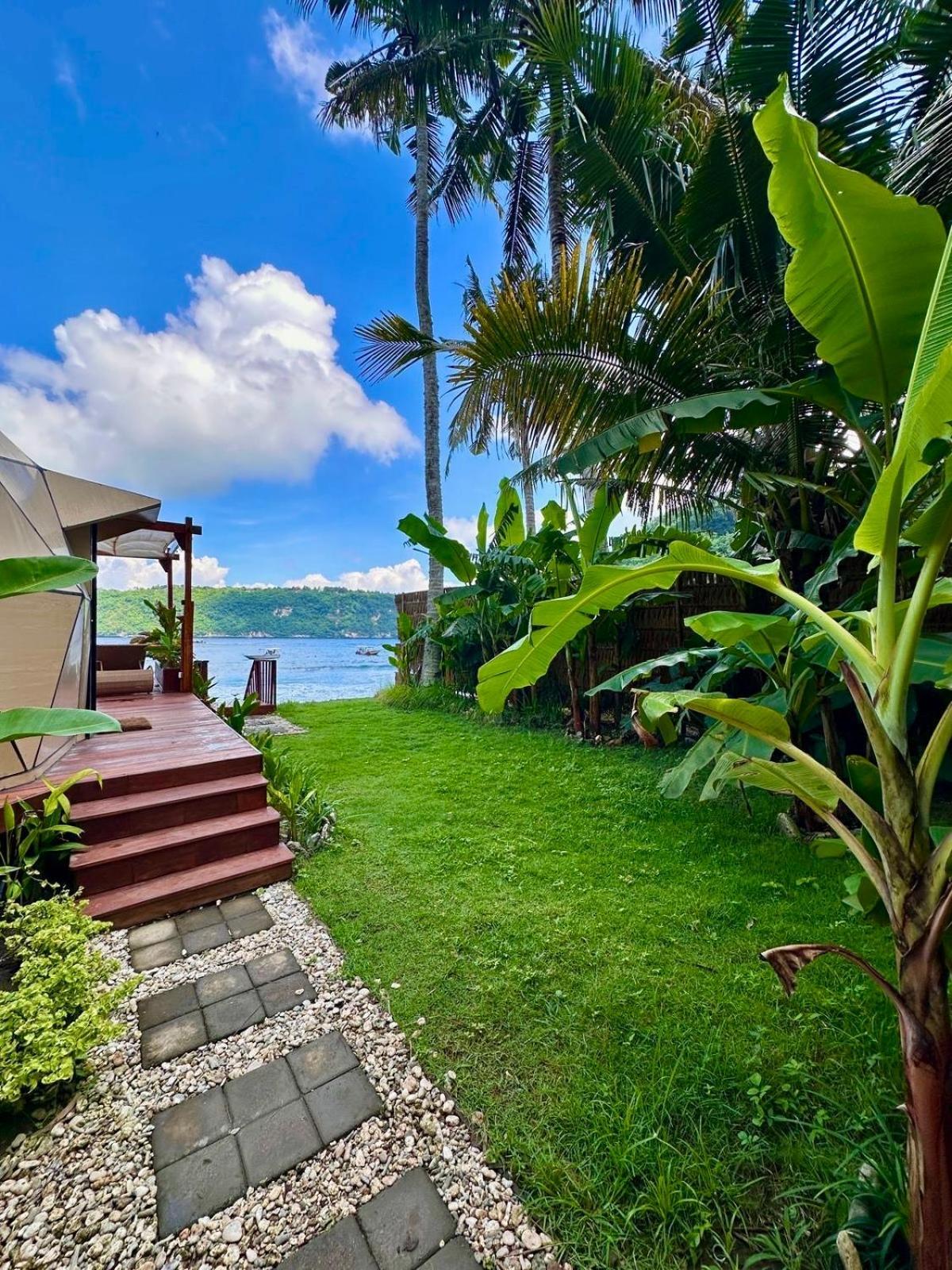 Beachfront Luxury Dome Villas - Gamat Bay Resort Nusa Penida Buitenkant foto