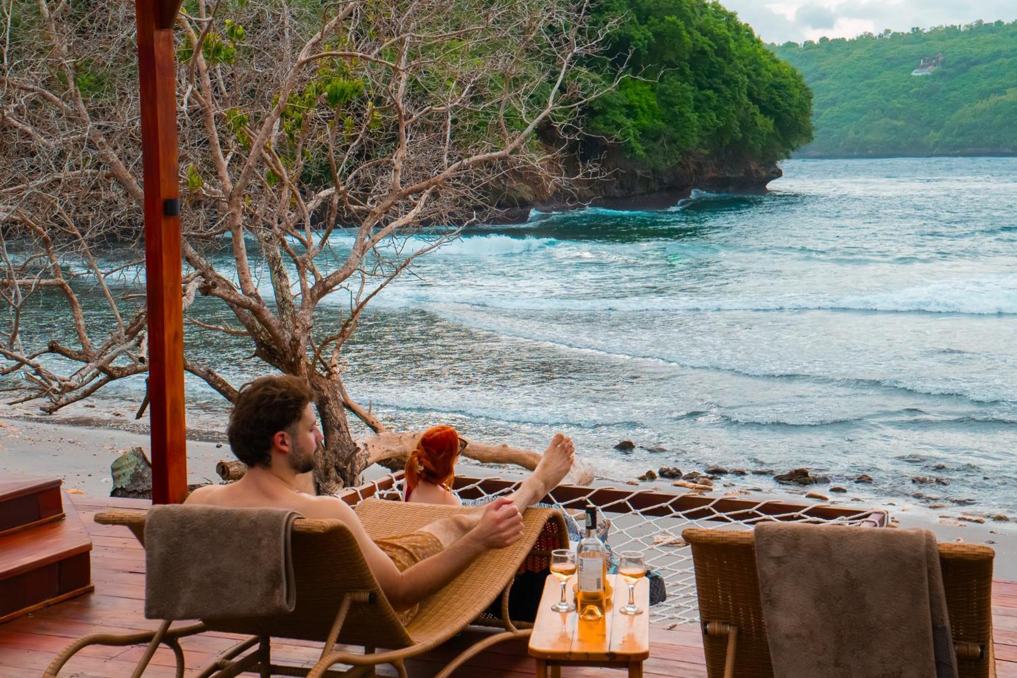 Beachfront Luxury Dome Villas - Gamat Bay Resort Nusa Penida Buitenkant foto
